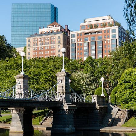 The Newbury Boston Hotel Eksteriør billede The Charles River Esplanade
