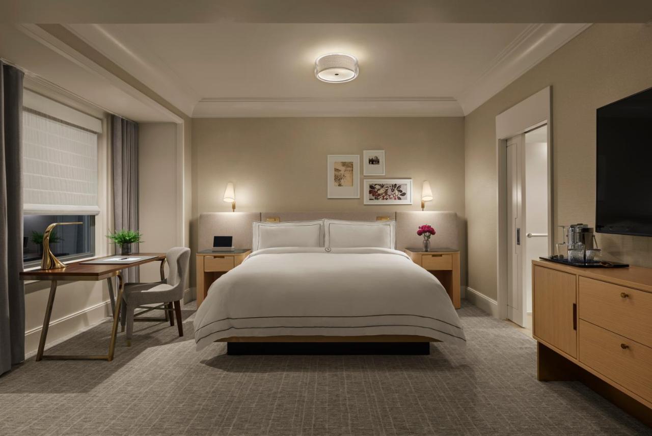 The Newbury Boston Hotel Eksteriør billede A bedroom at the hotel