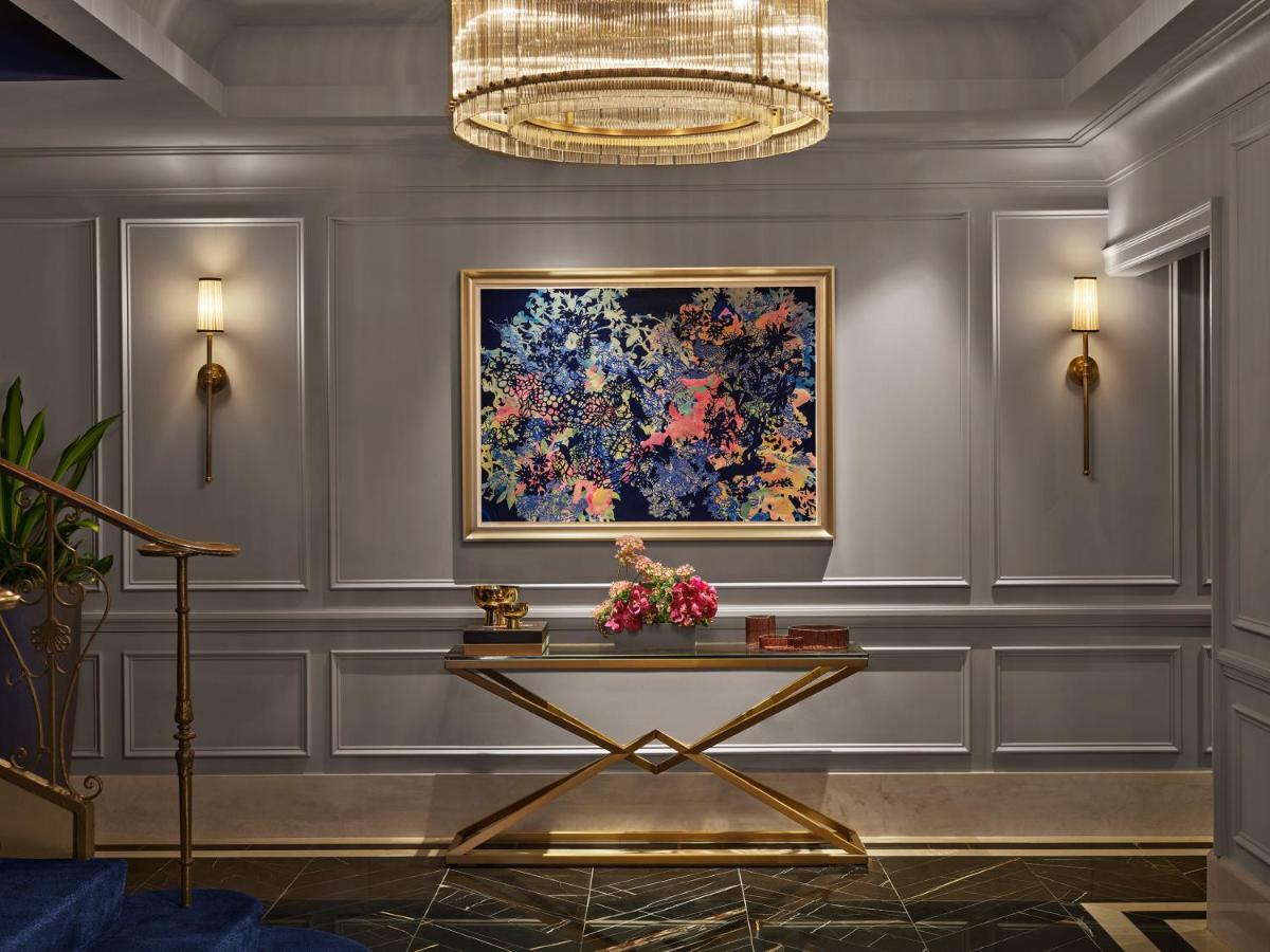 The Newbury Boston Hotel Eksteriør billede The lobby of the hotel