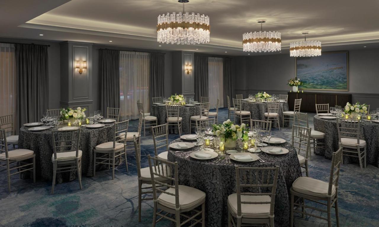 The Newbury Boston Hotel Eksteriør billede The ballroom at the Four Seasons Hotel